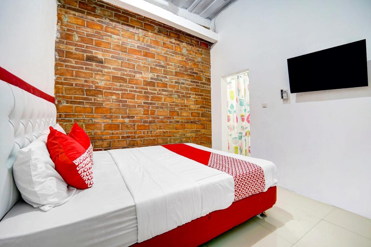 Super Oyo 91173 Guesthouse King Puntodewo Pakualaman Exterior foto